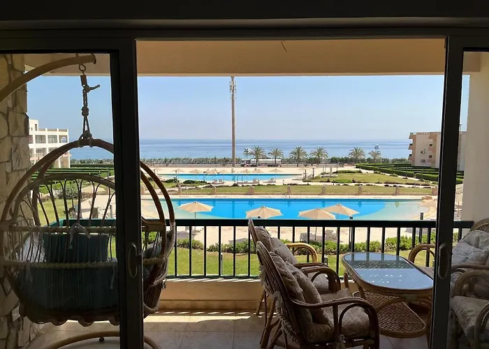 La Siesta 3br Family Pool And Sea View Apartment